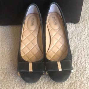 Sued pumps with block heels